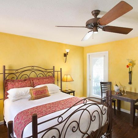Lakehouse Bed And Breakfast Canyon Lake Luaran gambar