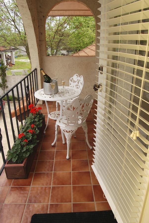 Lakehouse Bed And Breakfast Canyon Lake Luaran gambar